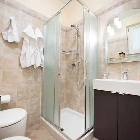 Colombo 4* וירג'יו