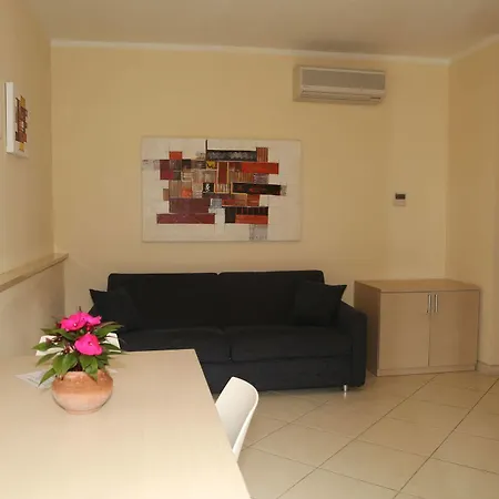 מלון דירות Colombo וירג'יו