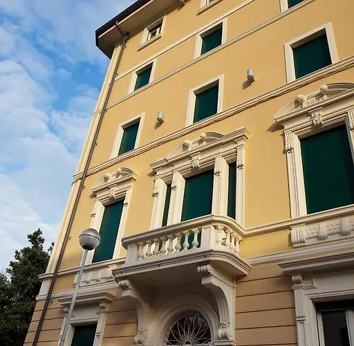 Colombo Apart Otel Viareggio