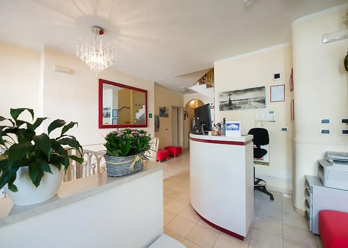 Apart Otel Colombo 4*