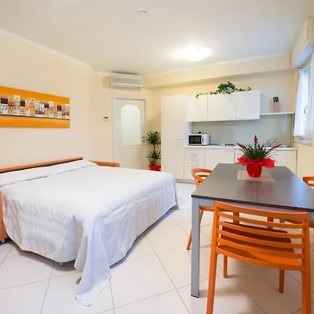 Colombo 3* В'яреджо