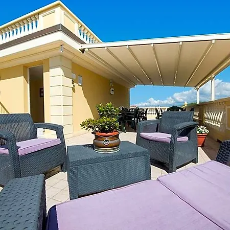 Colombo 4* Viareggio