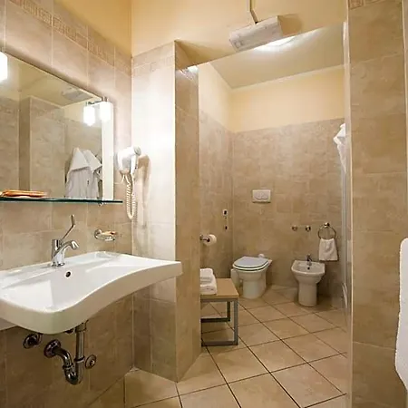 Colombo Aparthotel 4*