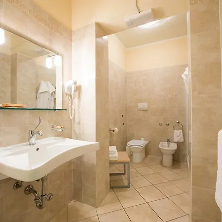 Lägenhetshotell Colombo 4*