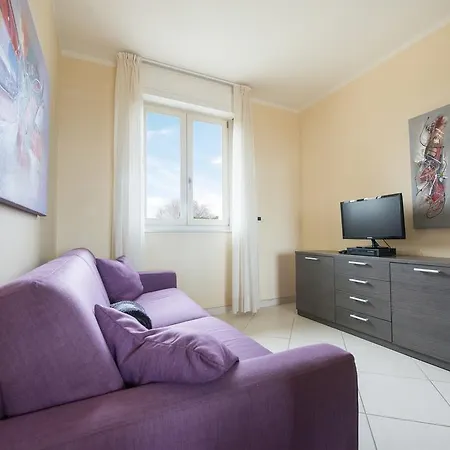 Colombo Aparthotel 4*