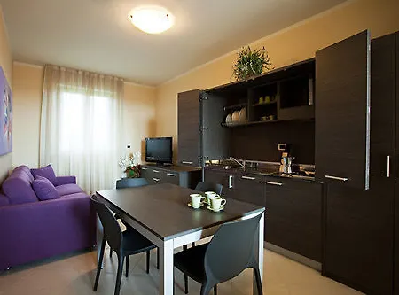 Aparthotel Colombo Viareggio