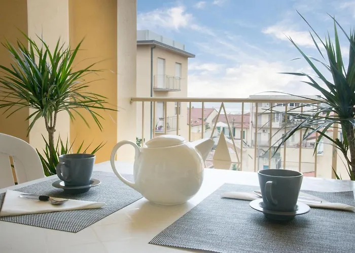 アパートホテル Colombo ヴィアレッジョ