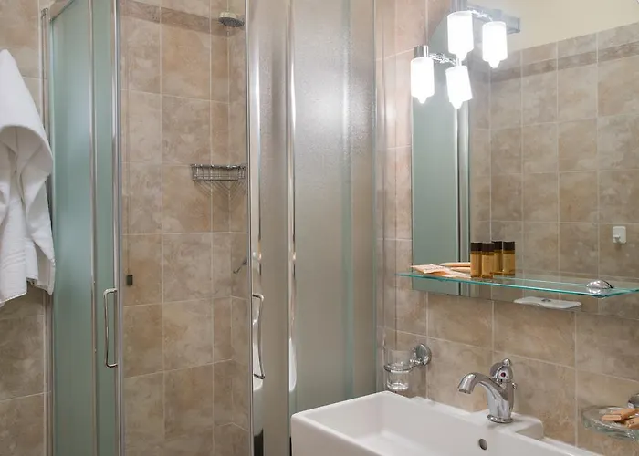 アパートホテル Colombo 4*