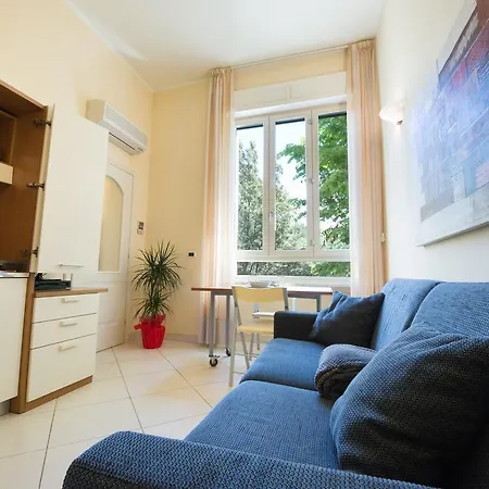 Colombo Aparthotel 4*